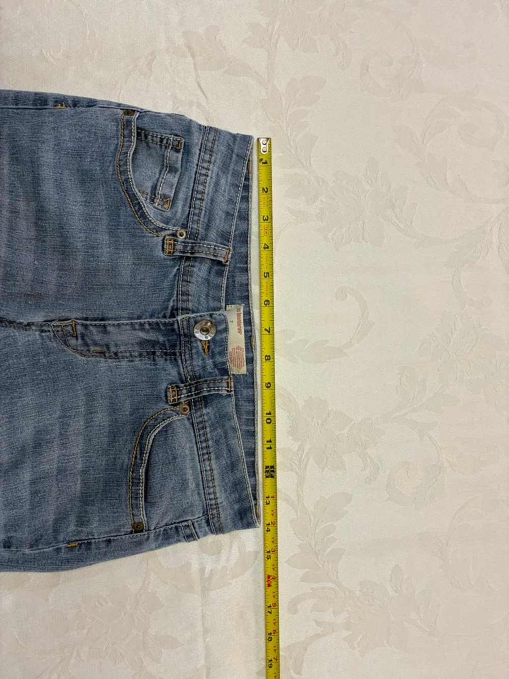 Women’s No Boundaries Distressed Shotgun Jeans w/Christian Hand Paintings, Size7 - Picture 15 of 16
